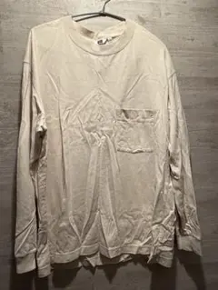 クリーム色 長袖カットソー ポケット付き ユニクロ