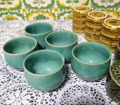 【昭和レトロ】グリーン系 湯飲み茶碗 10個まとめ売り　当時物