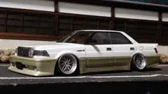 1/24 アオシマ ギャルソン クラウン 14マジェスタ 完成品 - メルカリ