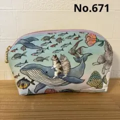 感謝価格　柄厳選　おとぎの国の猫と仲間たち　ラウンドポーチ　ハンドメイド