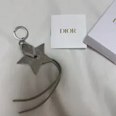 DIOR ディオール ノベルティ キーホルダー 星 チャーム 非売品✨️最終値下げ
