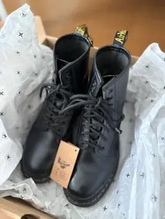 Dr. Martens 1460 8ホールブーツ ブラックのサムネイル