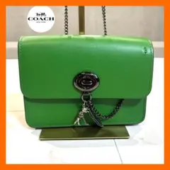【美品】希少カラーCOACH ショルダーバッグ フェザーチャーム グリーン緑上品