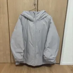 ユニクロ　ハイブリッドダウンパーカー