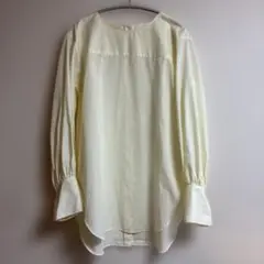 IENA イエナ　ブラウス　クリーム色のサムネイル
