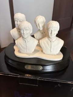 【世界3000体限定・認定証付】ビートルズ コレクション フィギュア 4体セット