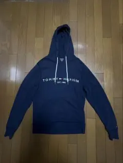 Tommy HilfigerネイビーパーカーSサイズ