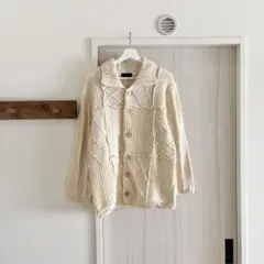 Item thumbnail for item 2f1bf06e-c1cc-4f6a-8701-9bf0d13c23c2