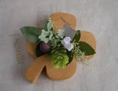 ハンドメイド◆クローバー*グリーンの置物◆レース雑貨
