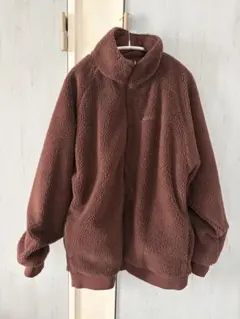 NIKE フリースジャケット　ブラウン　リバーシブルのサムネイル