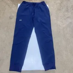レディースパンツ　アンダーアーマー