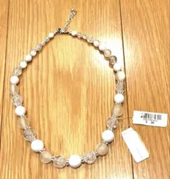 【新品未使用】【アメリカ購入タグ付】ホワイトビーズ ネックレス 調整可能