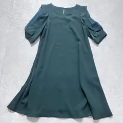 【美品】ワンピース　ドレスのサムネイル