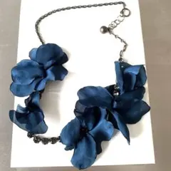 Lanvin ランバン　エルバス　ブルーフラワー　ビジュー　ネックレスのサムネイル