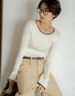 クルーネックフレアスリーブ配色リブニットトップス　Mサイズ