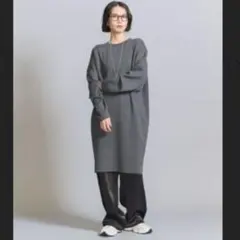 新品　ビューティ&ユース♡クルーネックミドルニットワンピース