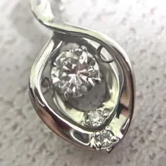 ダンシングストーン ダイヤモンド ネックレス プラチナ Pt900 ペンダント