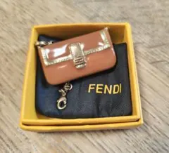 FENDI フェンディ マンマバケット チャー ム