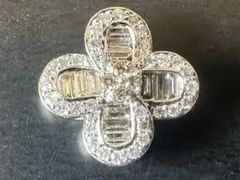 K18WG 天然ダイヤ0.58ct フラワー ペンダントトップ 花 2.7gのサムネイル