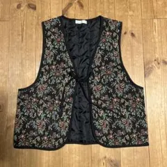 Helm 花柄刺繍 ベストused