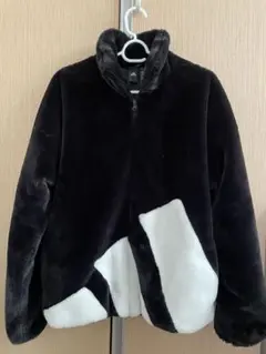 アディダス　ファーコート　新品　メンズ(レディースM-Lほど)