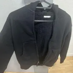 GU ブラックパーカー 140サイズ