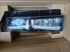 ダイハツタントカスタム左テールランプLA650S割れカケなし - メルカリ