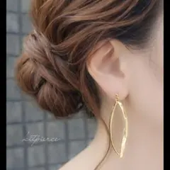 No.112 ロングフープ 大人オシャレなシンプル大ぶりゴールドピアス