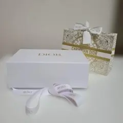 DIOR 　ディオール　ギフトボックス&ギフトバック　ロゴ入りリボン付き