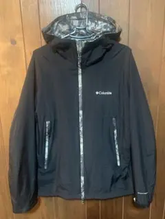 Columbia マウンテンパーカー 黒 カモフラージュ裏地