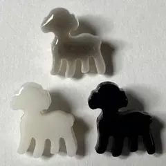 白いプードル　黒いプードル　グレーのプードル　犬　ミニブローチ　白黒作り再出品