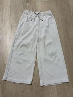 GU ワイドパンツ　ベージュ（120cm）