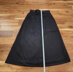 ブラック ロングスカート ウエスト約70cm（平置き35cm）