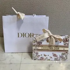【美品】Dior 2025母の日 限定ショッパー クラッチギフトBOX