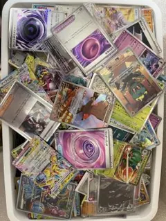 ぷ*ぅ様 ポケモンカード自宅発掘品＋引退 多数のカードとバインダー