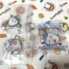 韓国ちいかわ シャカシャカ キーホルダー ハチワレ アクリミニ