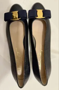 Salvatore Ferragamoレザーパンプスのサムネイル