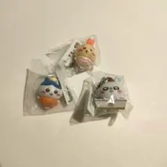 くら寿司　ちいかわ　コラボ　３個セット　うさぎ　ハチワレ　モモンガ　キーホルダー