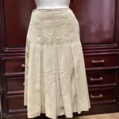 ベージュスエード調プリーツスカート