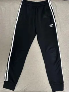 adidas トラックパンツ