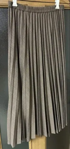 ユニクロ　アコーディオンプリーツスカート　UNIQLO
