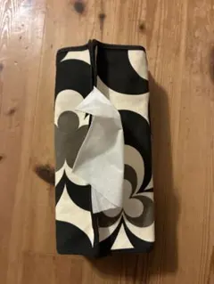ティッシュボックス