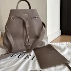 FURLA グレー 巾着型ショルダーバッグ