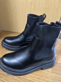 【ほぼ未使用】ブラック サイドゴアブーツ 厚底