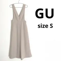 GU Vネック ベージュ サロペット Sサイズ