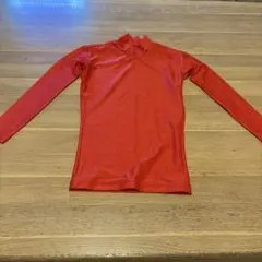 赤長袖インナー130センチ