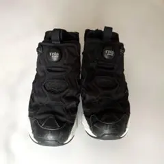 Reebok　insta pump ブラック スニーカー