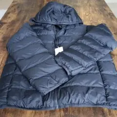 UNIQLO　ライトウォームパデットパーカー(黒)
