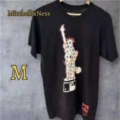 美品✨ミッチェル&ネス ニューヨークニックス 野球　古着　ベースボール　スポーツのサムネイル