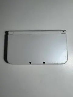 ニンテンドー3DS LL ホワイト 本体 充電器・ケース付き　初期化済み　不備無